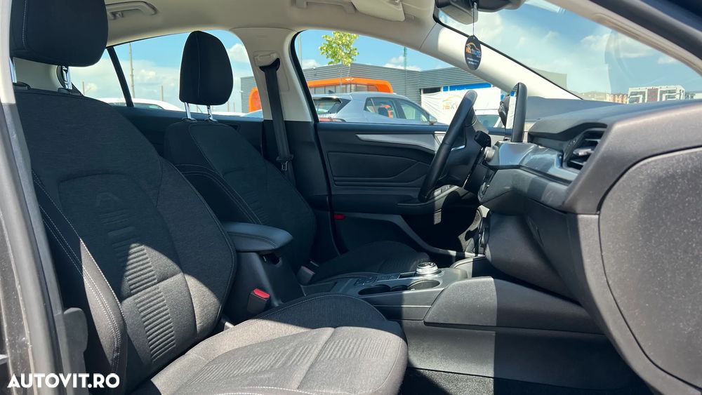 Ford Focus 1.0 EcoBoost Active - 9