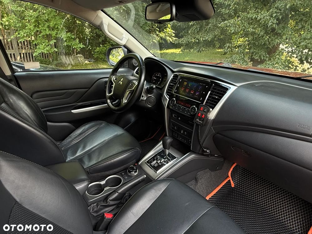 Mitsubishi L200 2.2 d DC Instyle Plus - 25