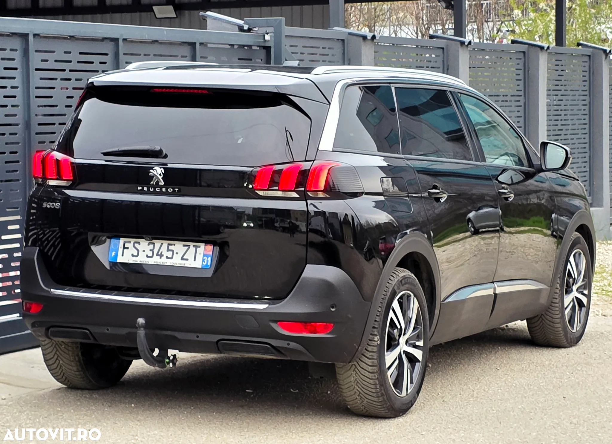 Peugeot 5008 2.0L BlueHDI EAT8 S&S GT Pack - 4