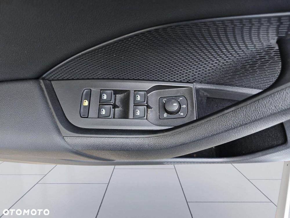 Skoda Octavia 2.0 TDI Ambition DSG - 19