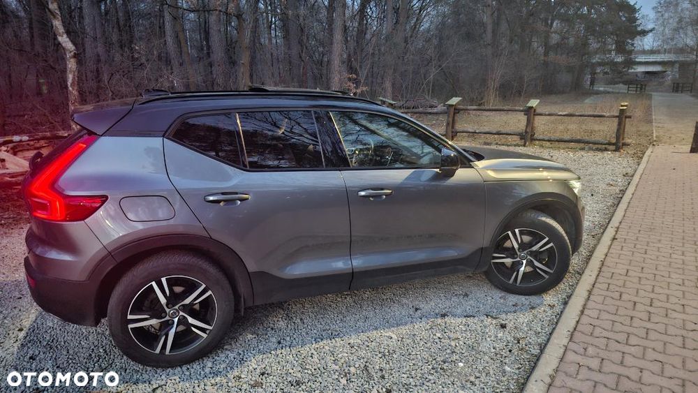 Volvo XC 40 D4 AWD Geartronic R-Design - 8