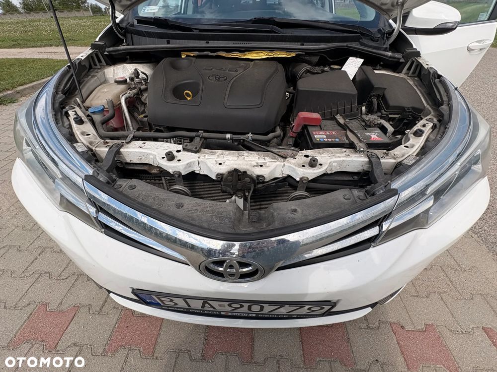Toyota Corolla 1.4 D-4D Premium - 18