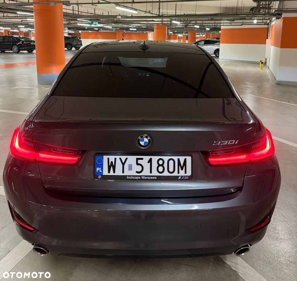 BMW Seria 3 330i Sport Line - 6