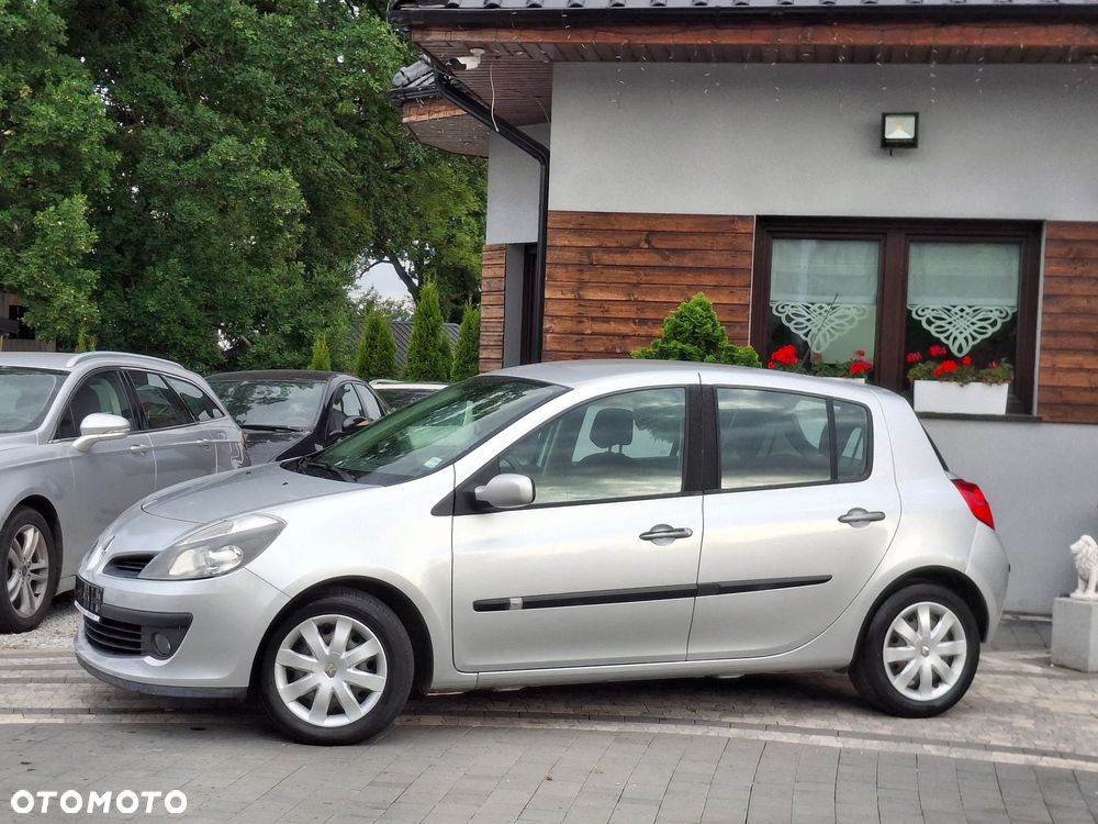 Renault Clio 1.2 TCE Authentique - 10