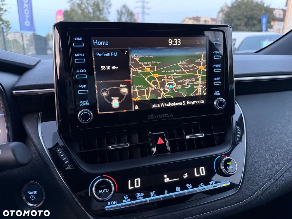 Toyota Corolla 1.8 Hybrid Comfort - 28