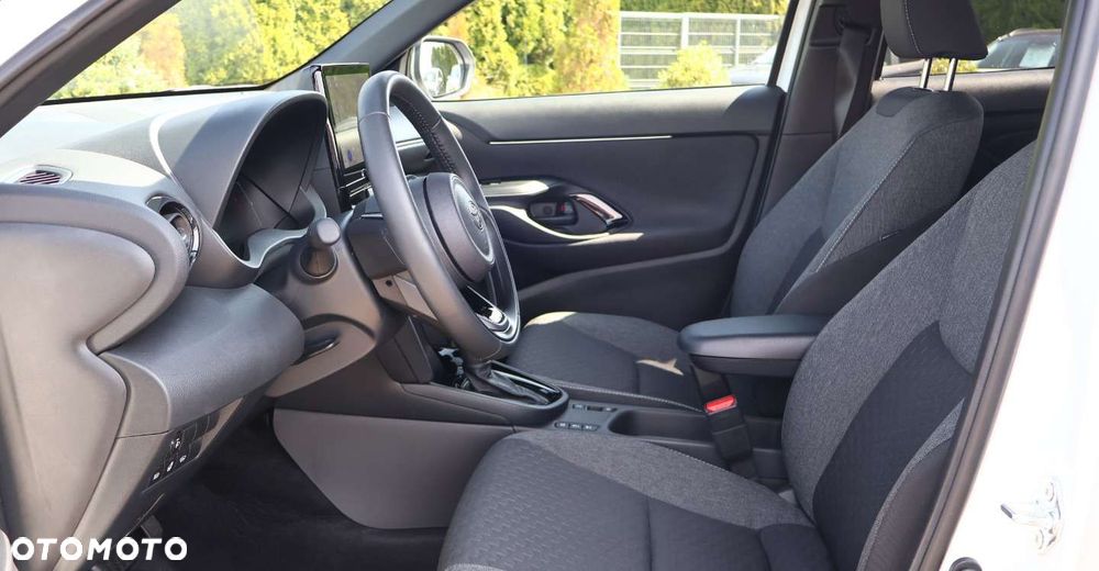 Toyota Yaris Cross - 15