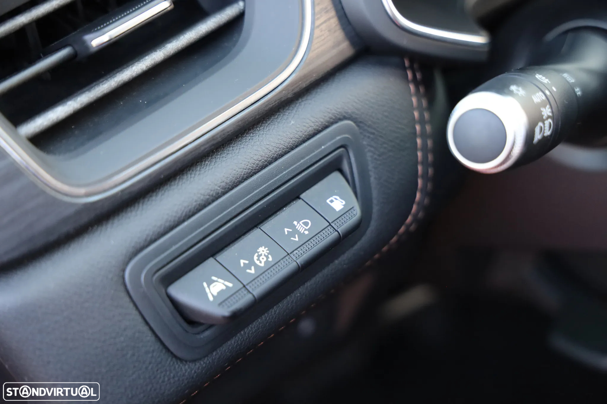 Renault Captur 1.6 E-Tech Plug-In Initiale Paris - 22