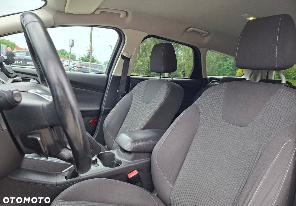Ford Focus - 21