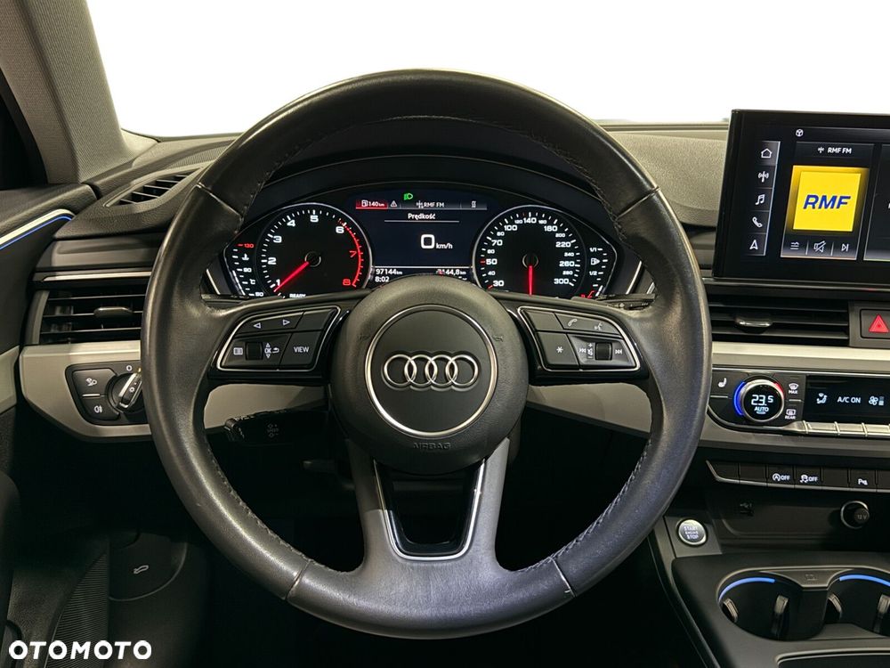 Audi A4 Limousine - 25