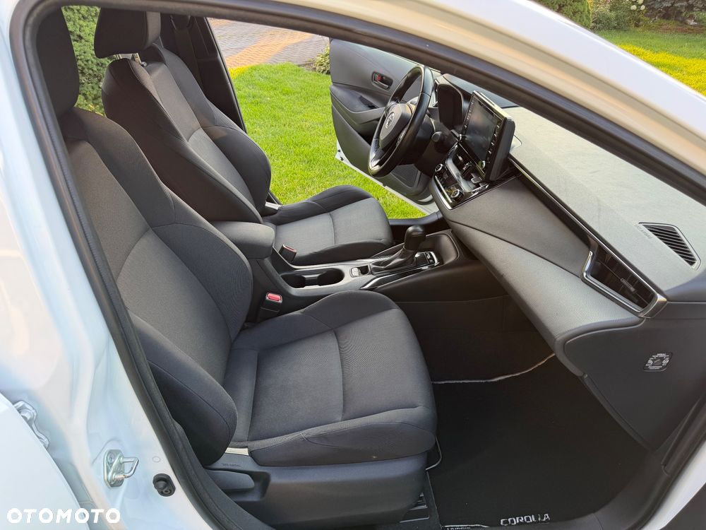 Toyota Corolla 1.8 Hybrid Comfort - 24