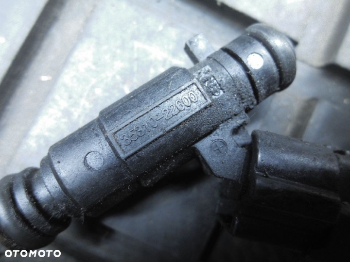 WTRYSK WTRYSKIWACZ HYUNDAI ATOS 1.1 35310-22600 POSIADAM 12 SZTUK - 3