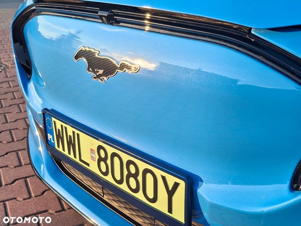 Ford Mustang Mach-E 88 kWh AWD Premium - 4
