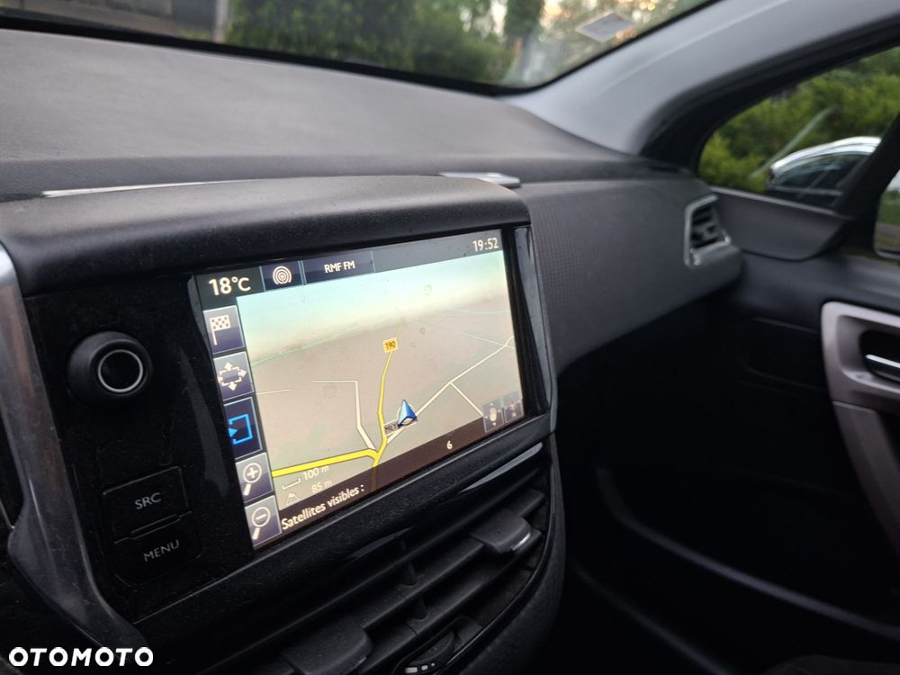 Peugeot 2008 PureTech 82 Access - 15