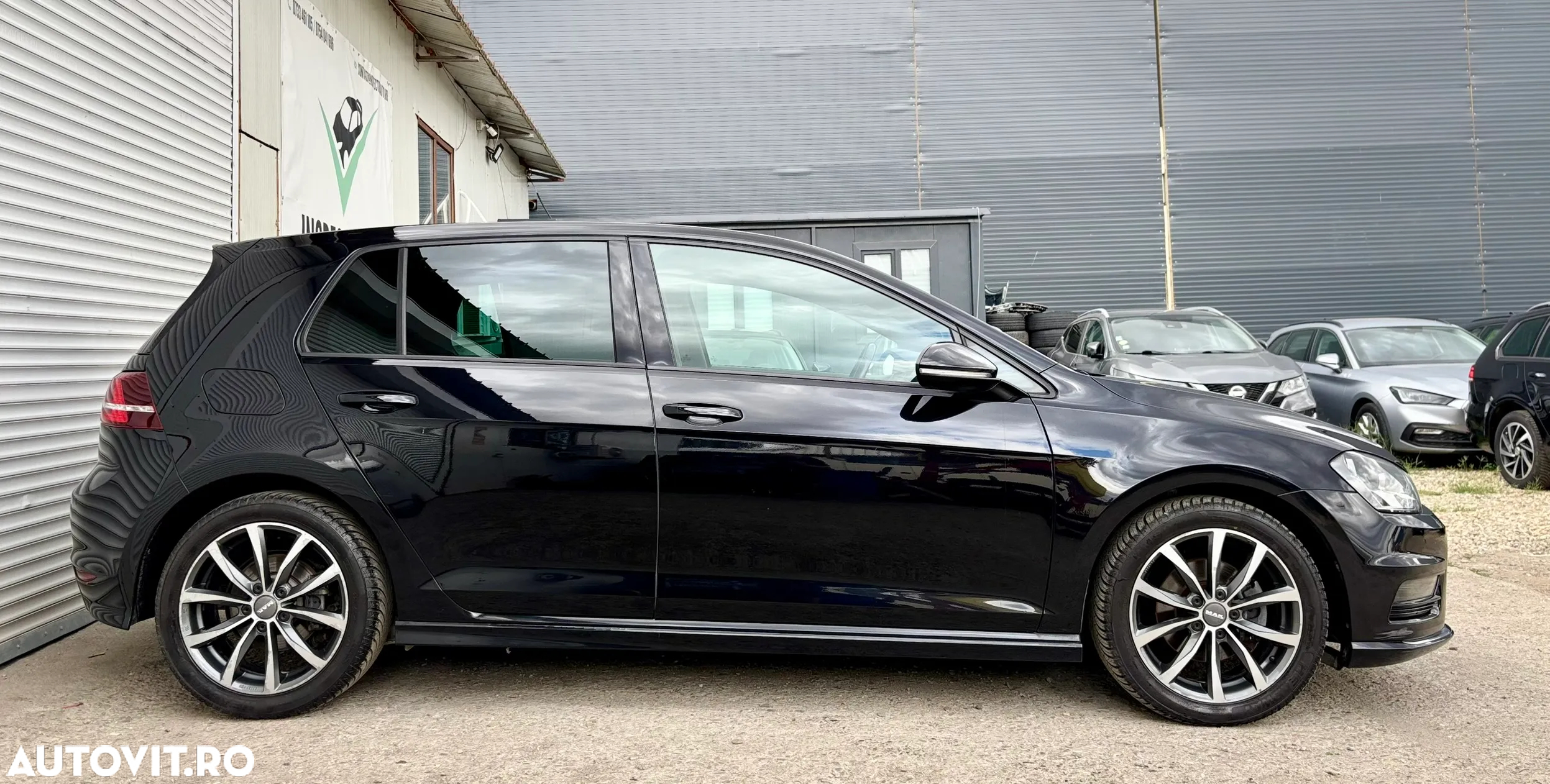 Volkswagen Golf 1.4 TSI Highline - 17