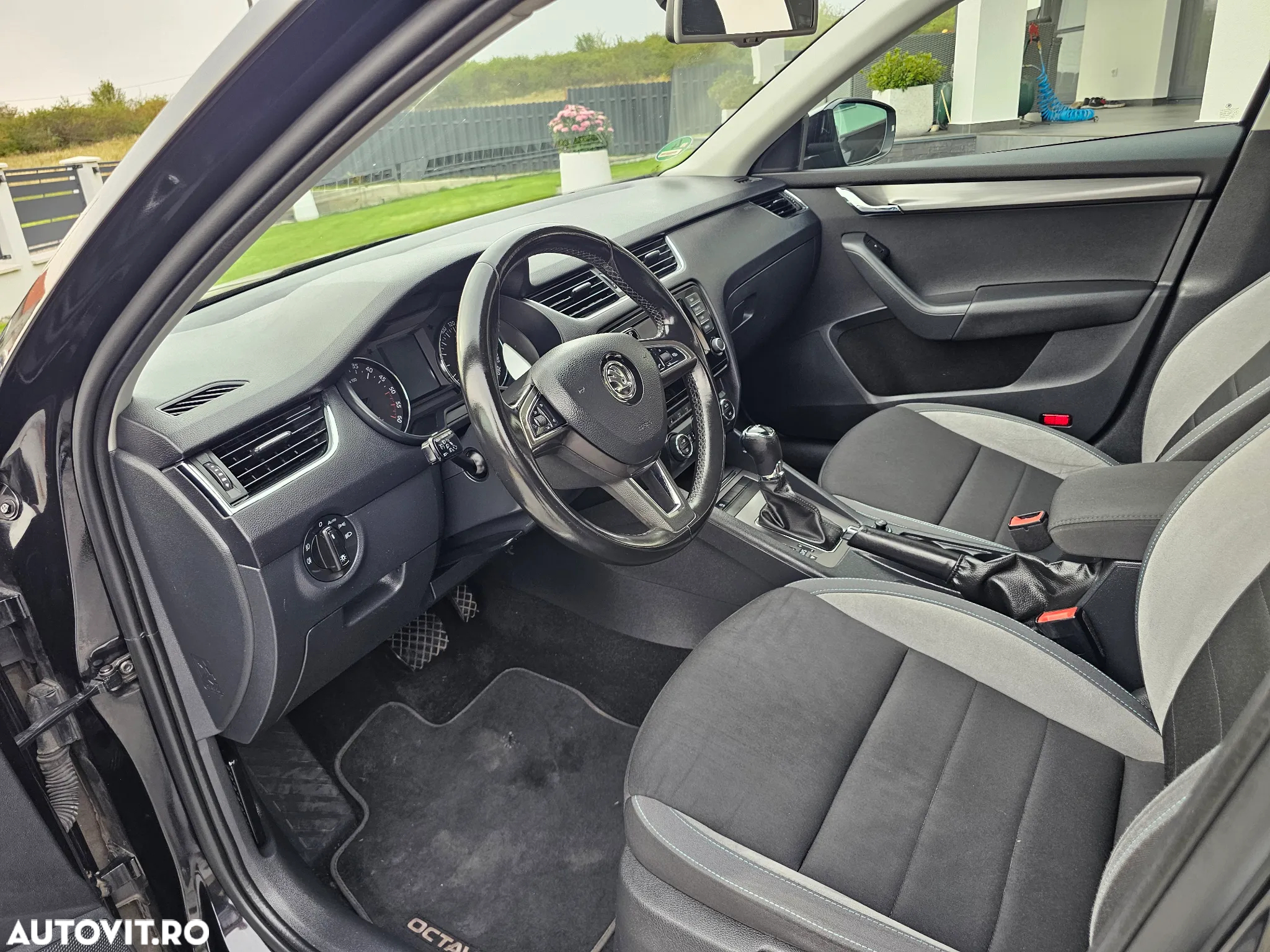 Skoda Octavia 2.0 TDI (Green tec) DSG Joy - 32