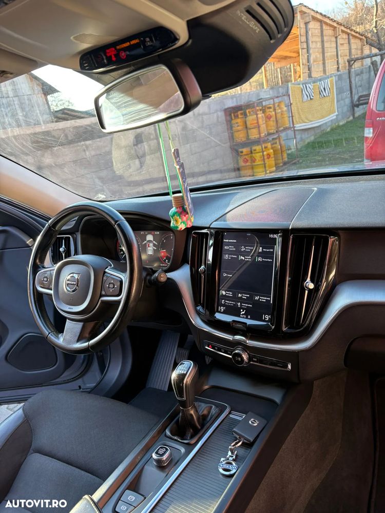 Volvo XC 60 D3 R-Design - 16