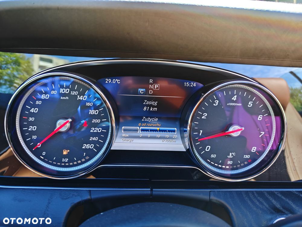 Mercedes-Benz Klasa E 300 9G-TRONIC Avantgarde - 22