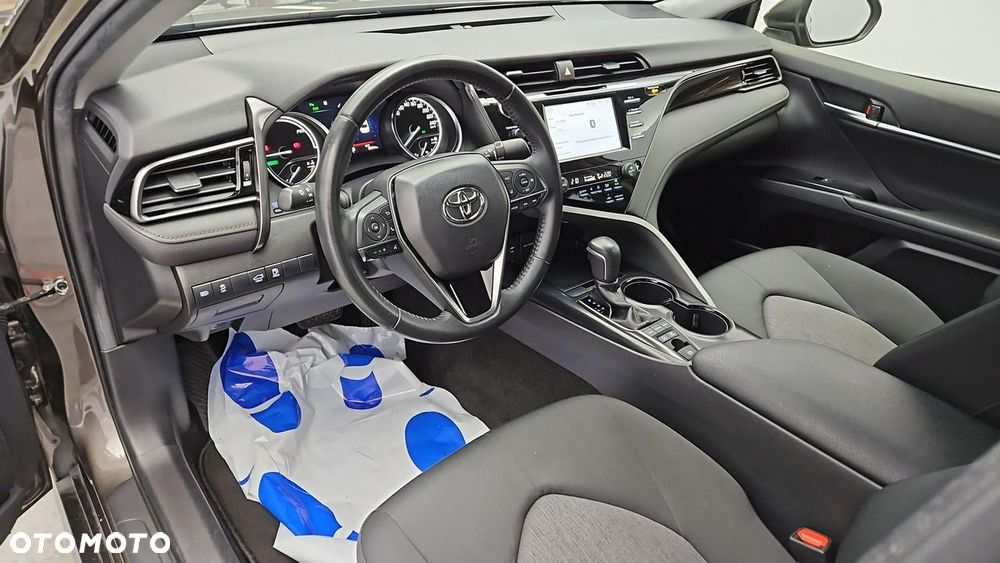 Toyota Camry 2.5 Hybrid Comfort CVT - 10