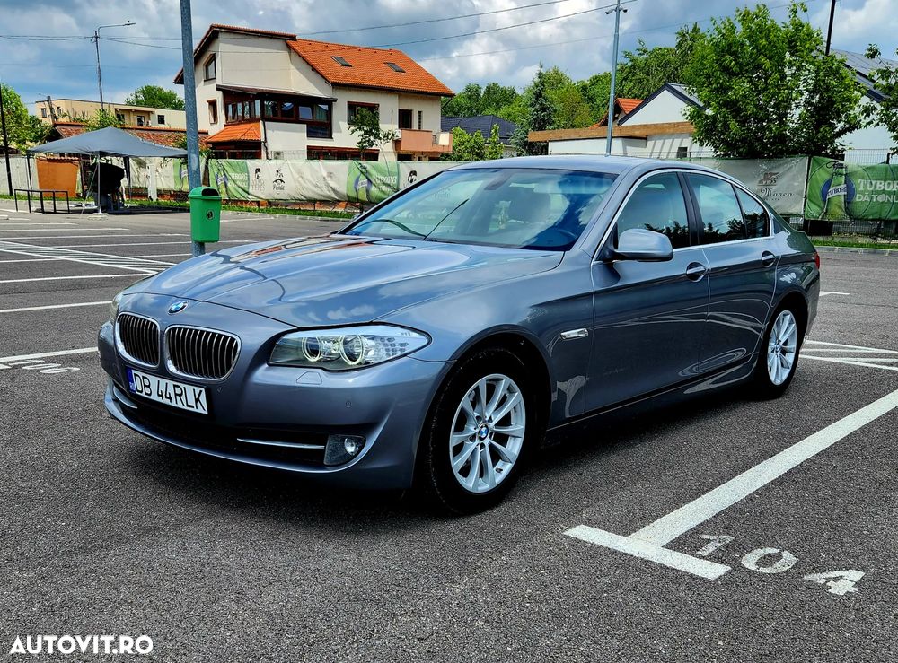 BMW Seria 5 525d Sport-Aut. - 2