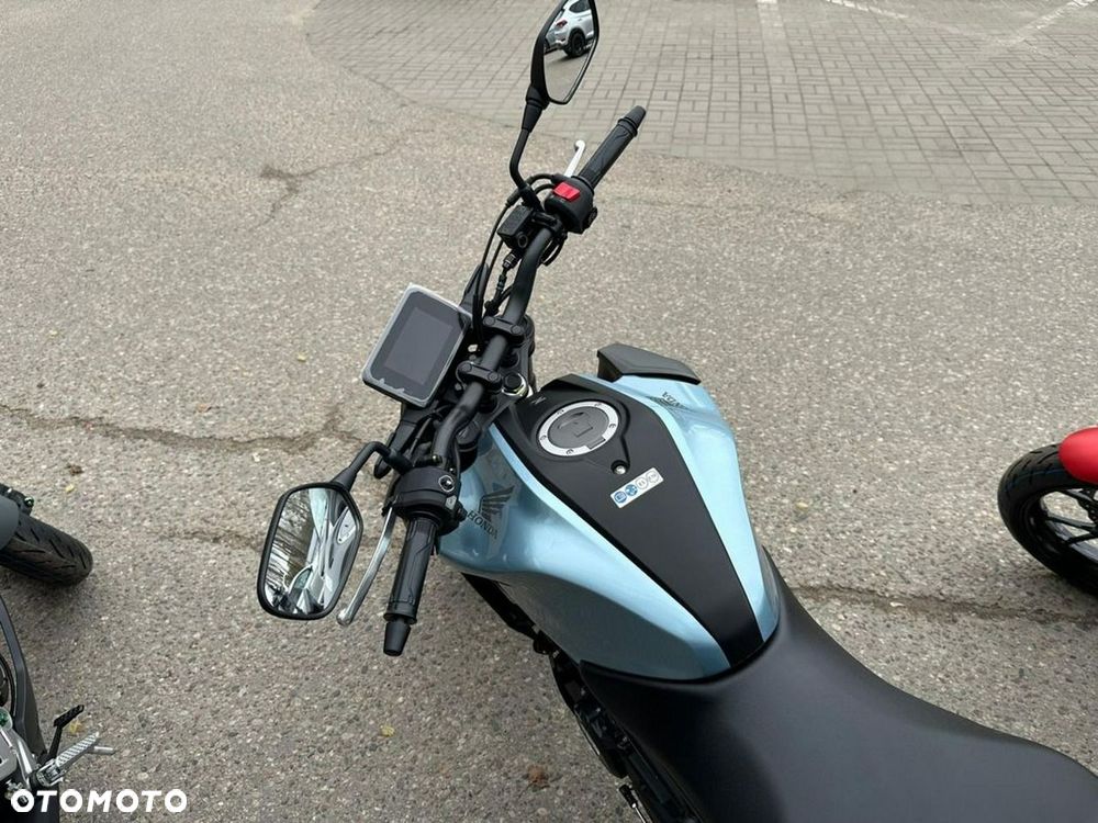 Honda CB - 11