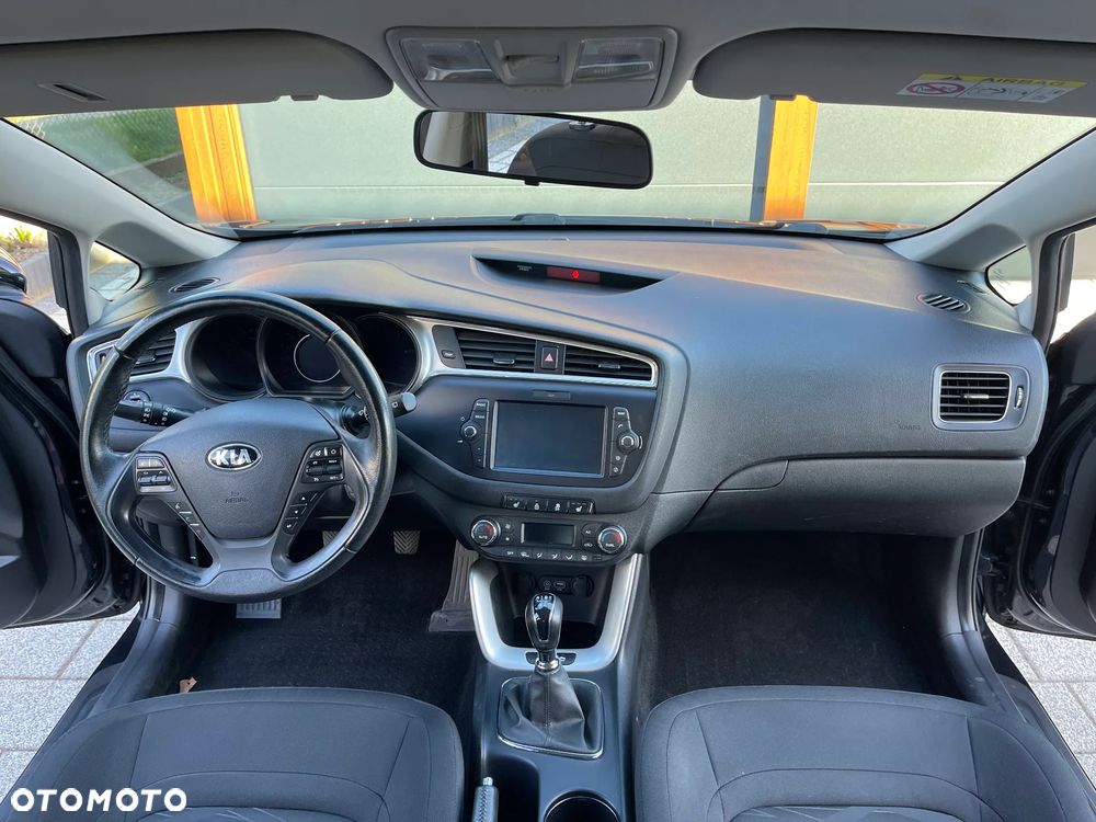 Kia Ceed 1.6 GDI Smart Plus - 11