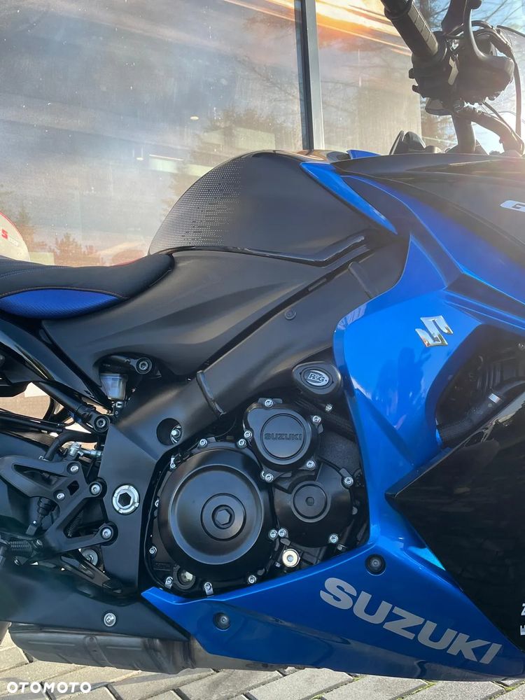 Suzuki GSX 1000 - 5