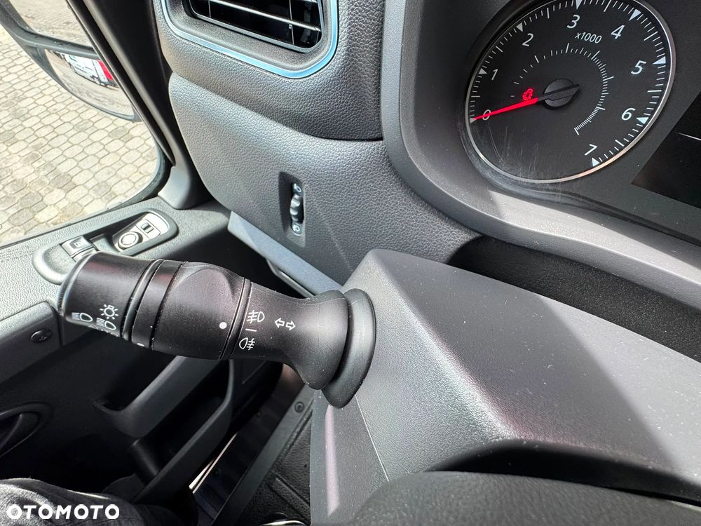 Renault Master - 24