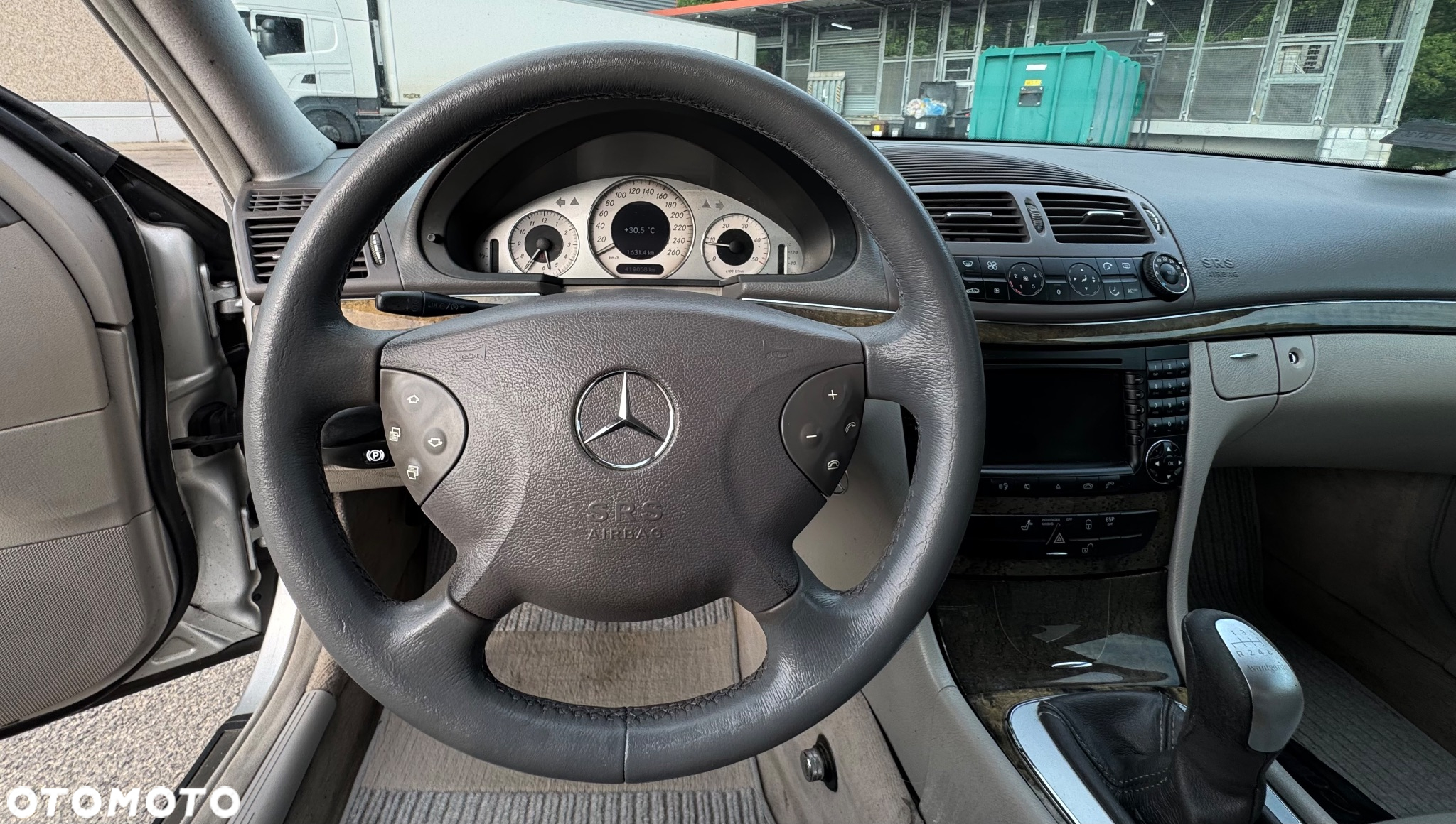 Mercedes-Benz Klasa E 270 CDI Avantgarde - 6