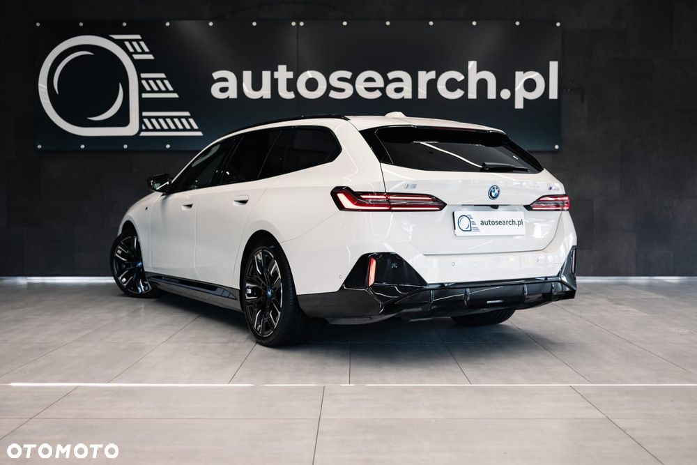 BMW i5 - 7