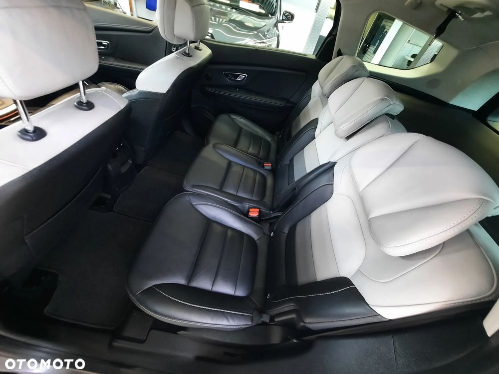 Renault Grand Scenic - 10