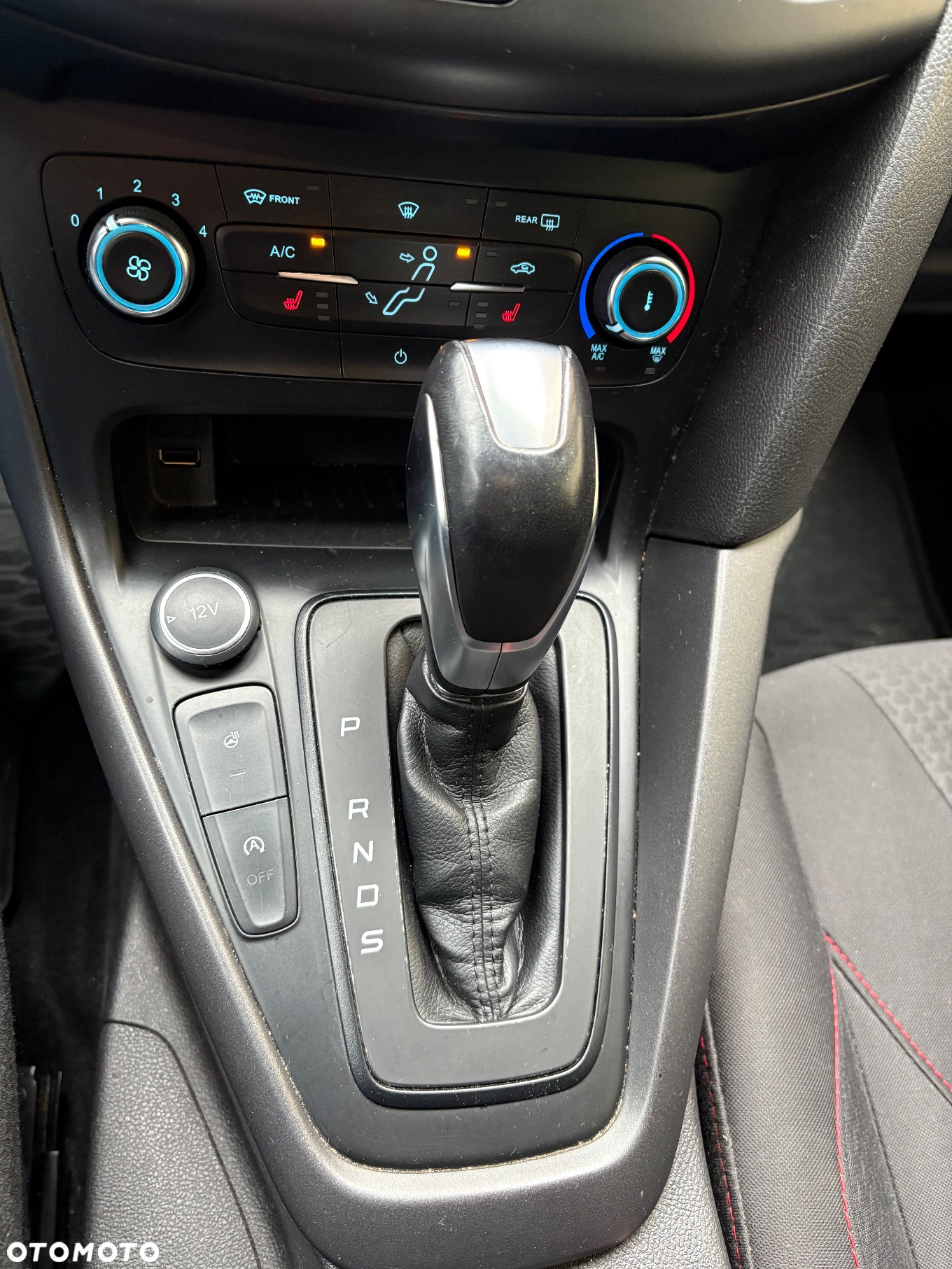 Ford Focus 2.0 TDCi ST-Line Black ASS PowerShift - 11