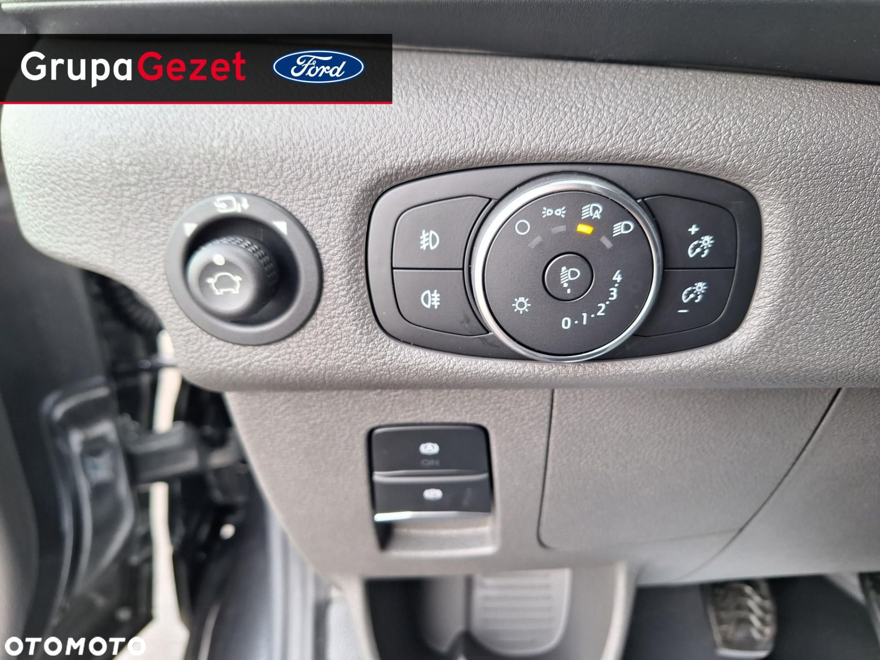 Ford Transit - 12