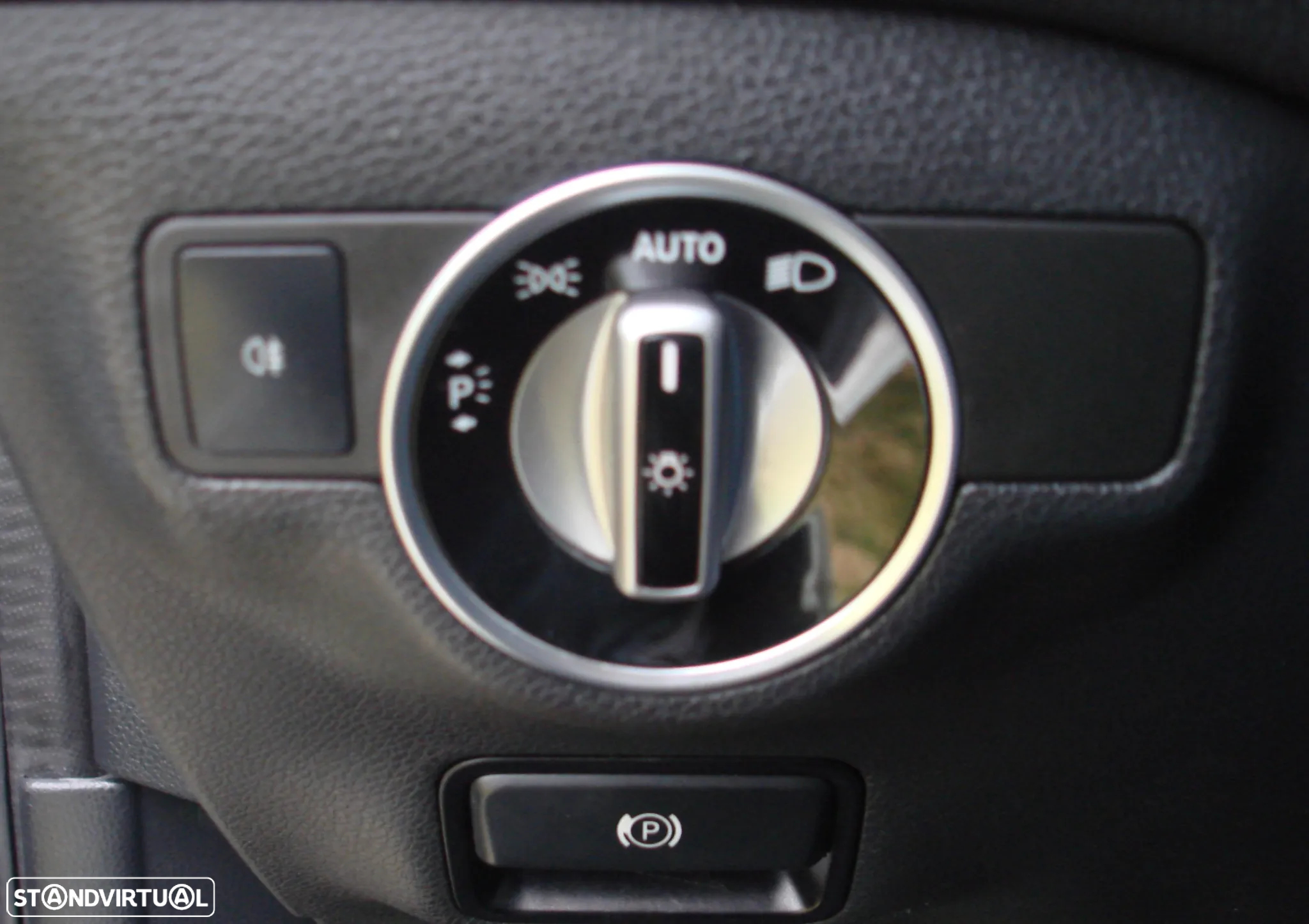 Mercedes-Benz A 180 d AMG Line - 13