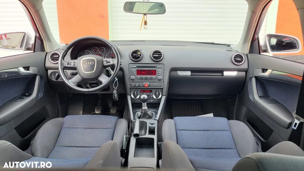 Audi A3 1.9 TDI Sportback Ambiente - 3