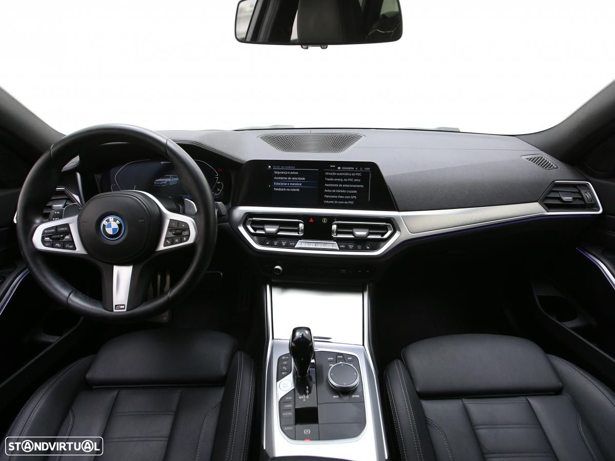 BMW 330 e Touring Pack M Auto - 7