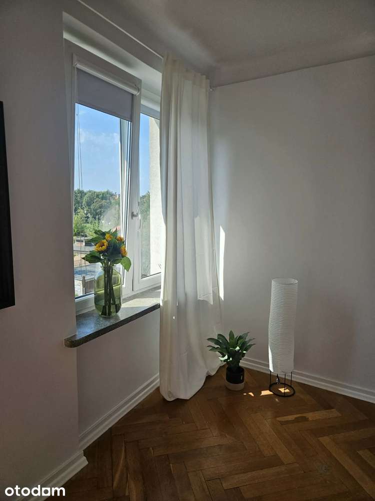 Kawalerka 5min od Łazienek,widok na zieleń,cicha,odnowiona, wyposażona