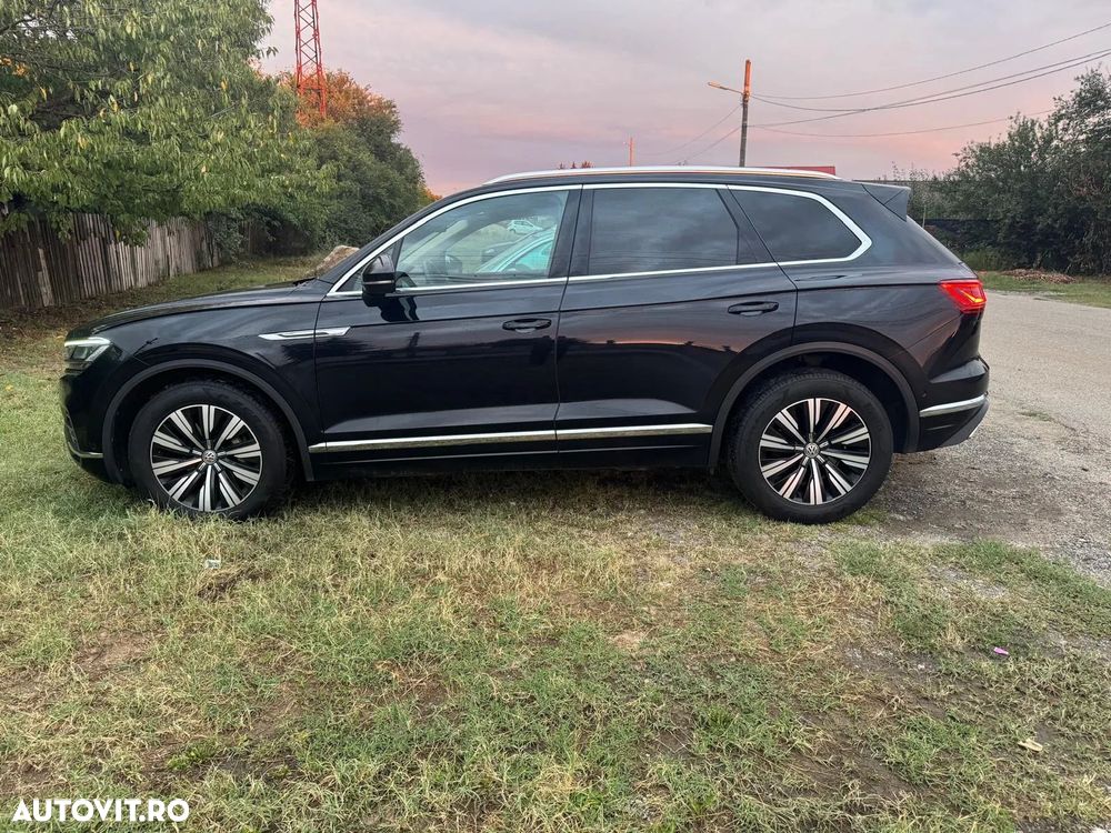 VOLKSWAGEN Touareg 2019 — imagine 4