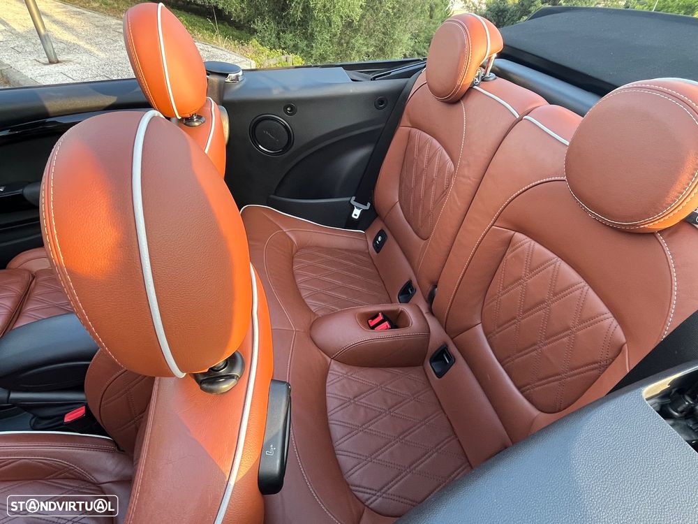 MINI Cabrio Cooper S Sidewalk - 14