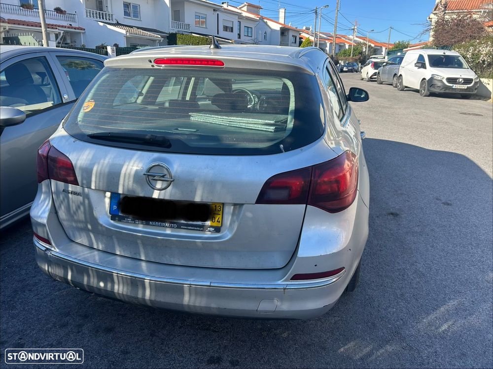 Opel Astra Sports Tourer - 3