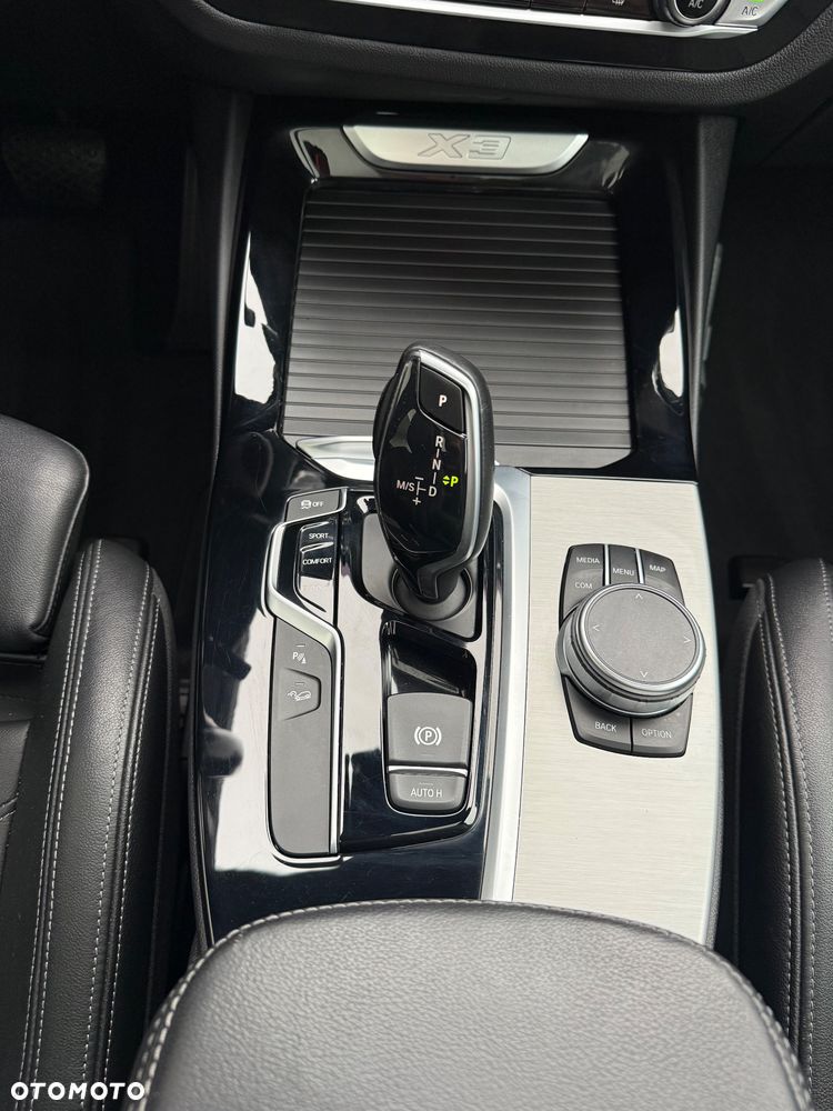 BMW X3 xDrive20i Luxury Line sport - 27