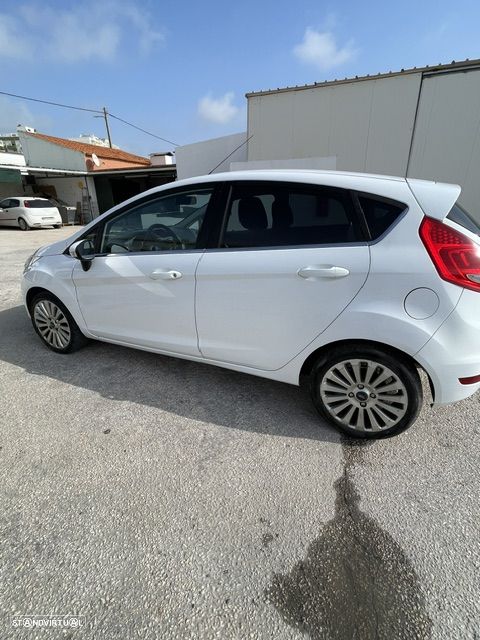 Ford Fiesta 1.25 Titanium 124g - 10