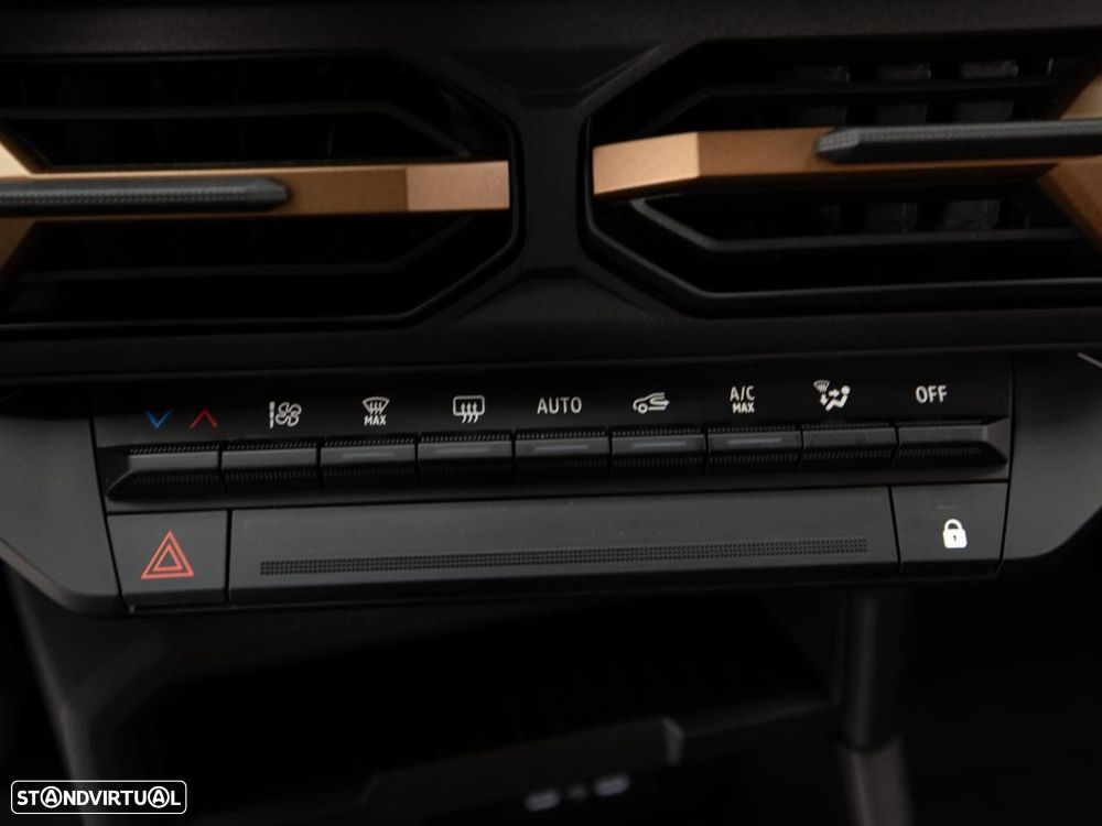 Dacia Duster 1.6 Hybrid Extreme - 17