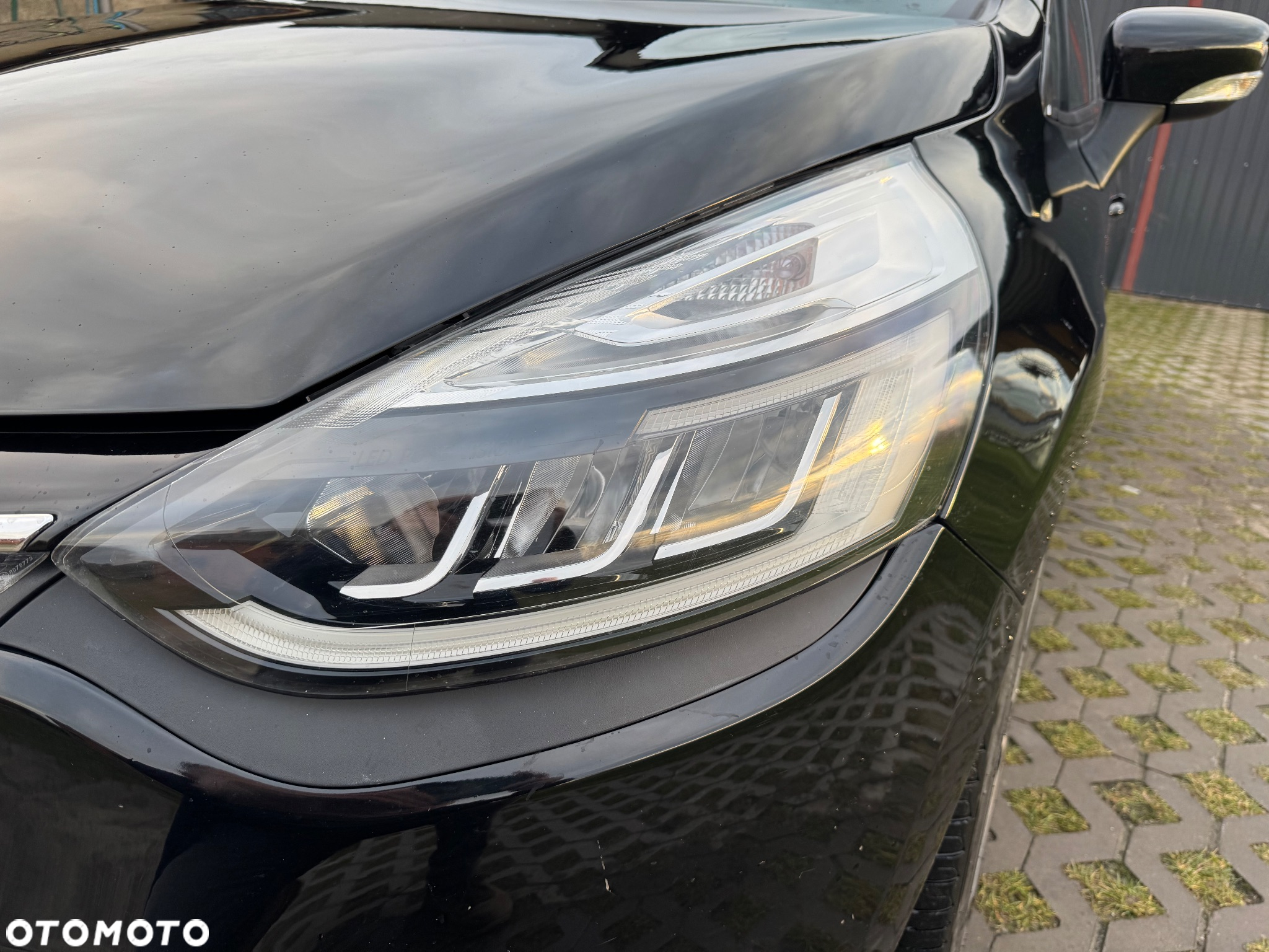 Renault Clio - 10