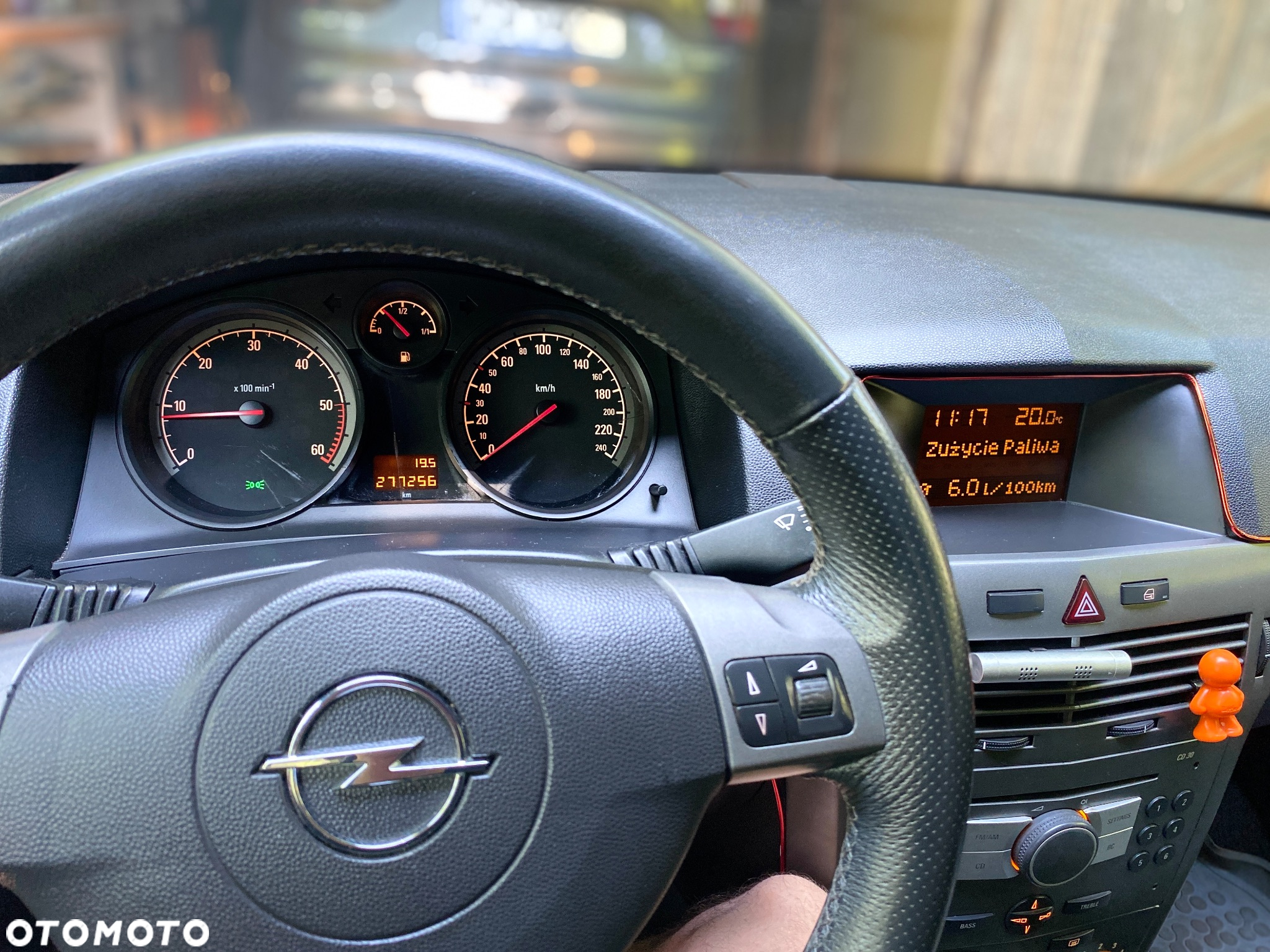 Opel Astra 1.9 CDTI DPF - 12