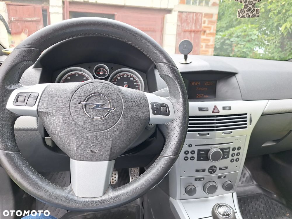 Opel Astra 1.9 CDTI Sport - 20