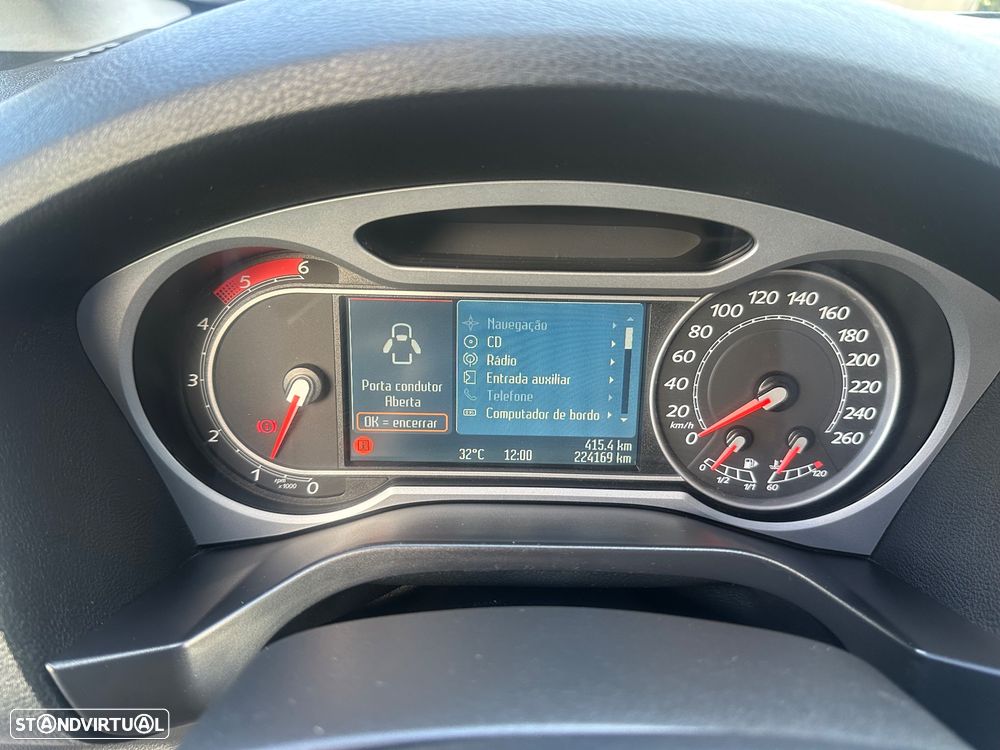 Ford S-Max 2.2 TDCi Titanium 7L - 45