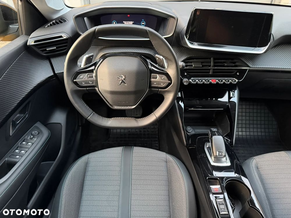 Peugeot 208 PureTech 100 EAT8 Allure - 14