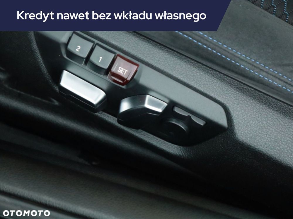 BMW i4 - 11