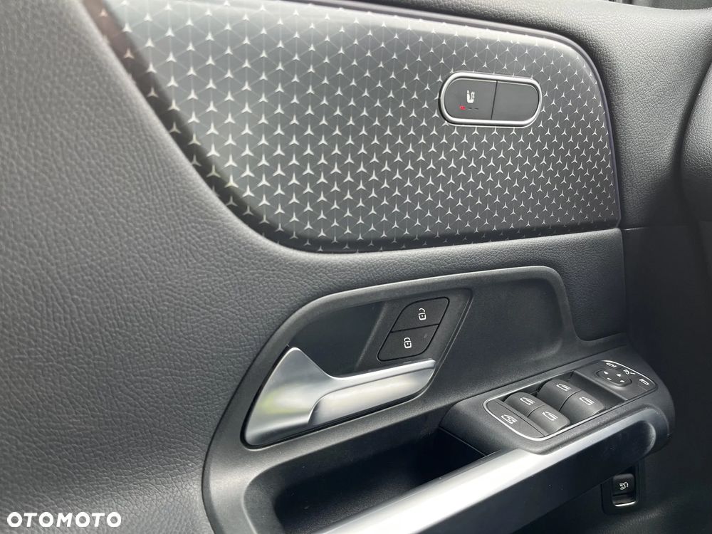 Mercedes-Benz EQB 250 70.5kWh Progressive 7os - 25