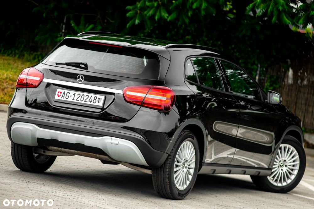 Mercedes-Benz GLA 250 4Matic 7G-DCT Activity Edition - 19